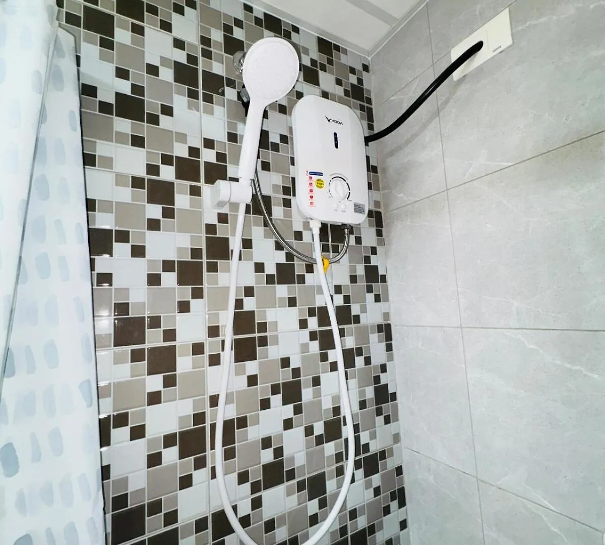 Lägenhetshotell Bachelor'S Pad Across Ateneo Uni With Free Fast Wifi Netflix Ready Tv Davao City Filippinerna