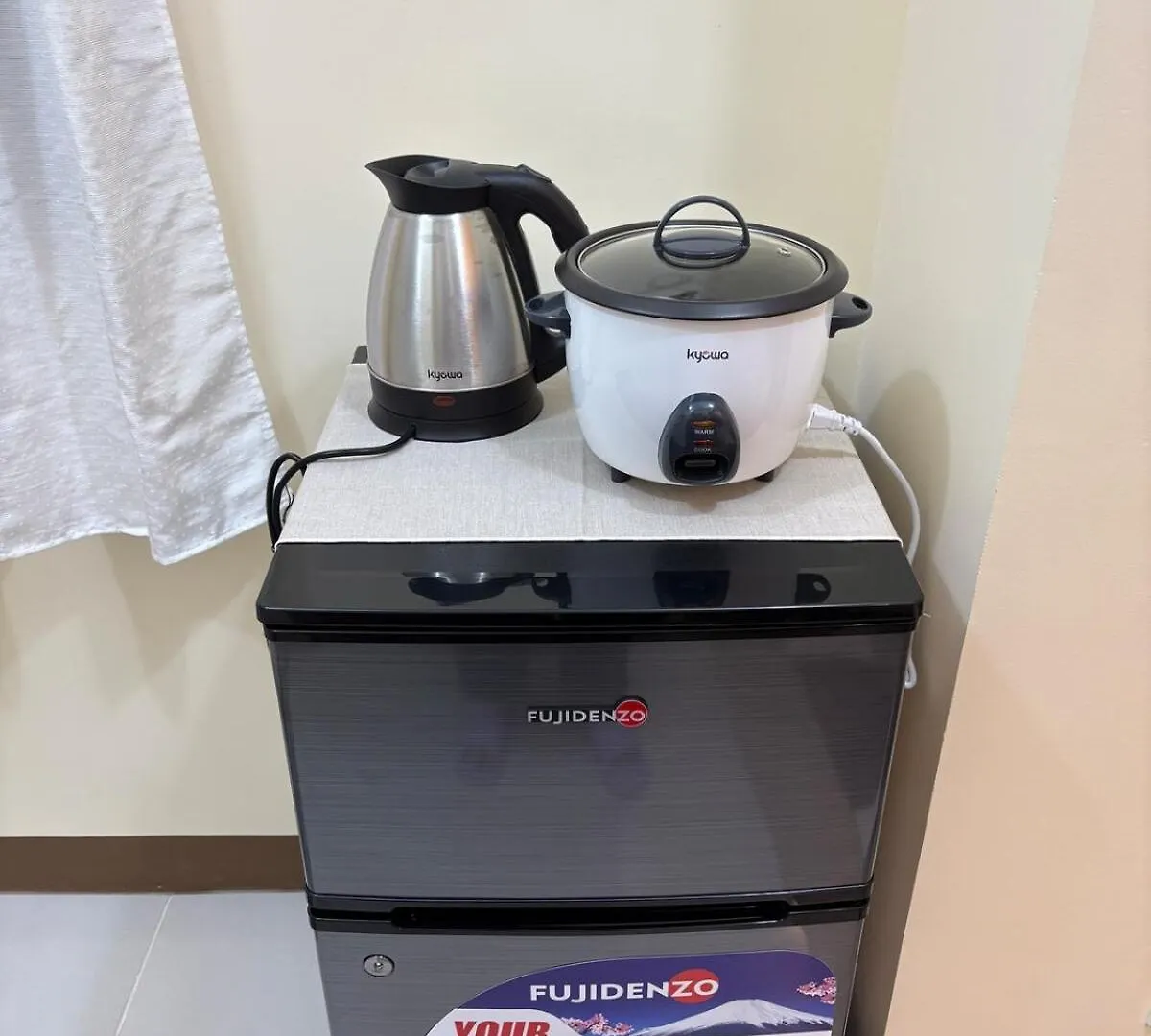 Lägenhetshotell Bachelor'S Pad Across Ateneo Uni With Free Fast Wifi Netflix Ready Tv Davao City