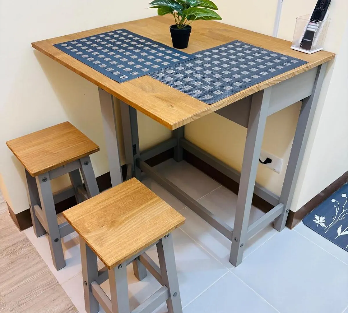 Lägenhetshotell Bachelor'S Pad Across Ateneo Uni With Free Fast Wifi Netflix Ready Tv Davao City